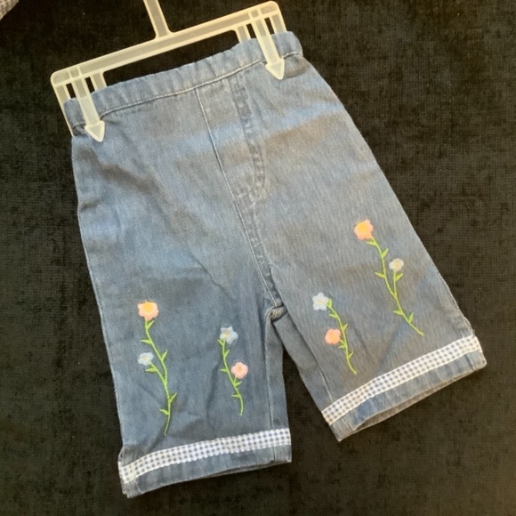 Gingham Capri Set - Picture 2 of 2